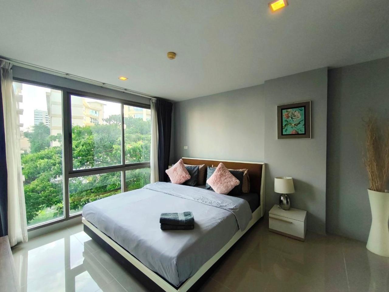 The Urban City Center By Fantasea Beach Pattaya Exterior photo